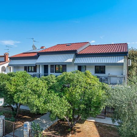 Mirko Appartement Poreč Buitenkant foto